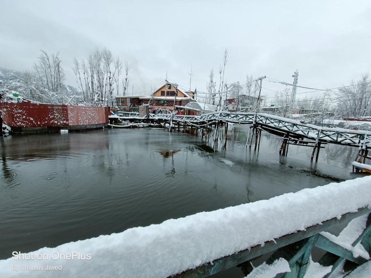 Hotel New Heaven Canal Srinagar  Exterior photo